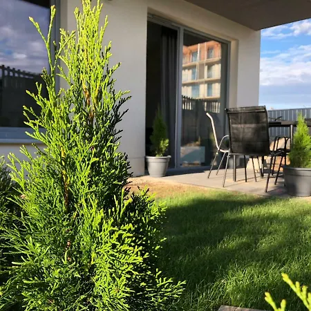 Apartament Sarad Колобжег